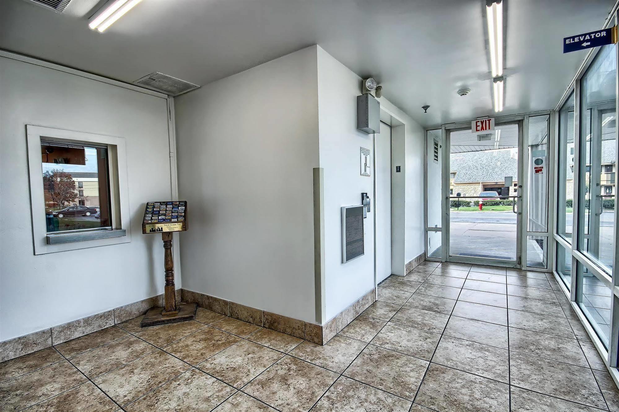 Motel 6-Columbus, Oh - West Bagian luar foto