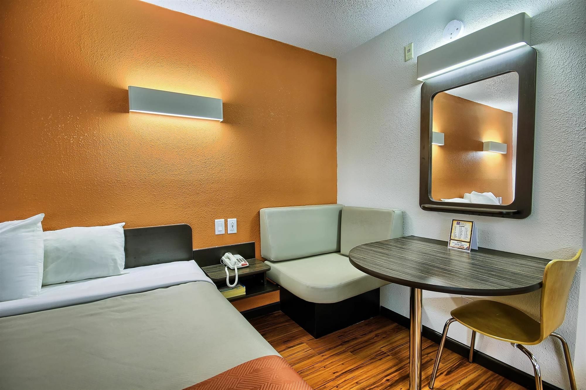 Motel 6-Columbus, Oh - West Bagian luar foto